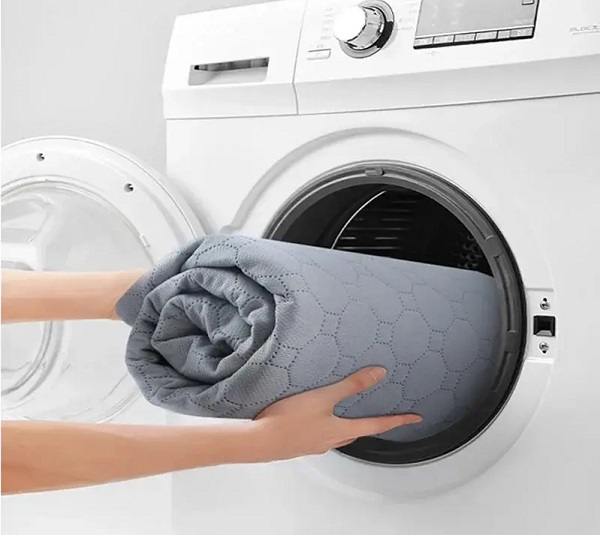 Bạn có thể giặt chiếu băng lạnh bằng máy giặt bằng chế độ giặt nhẹ